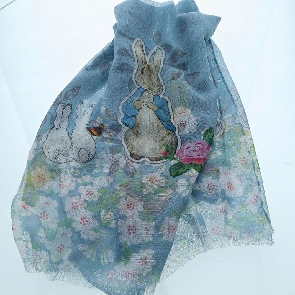Vintage Beatrix Potter Peter Rabbit Scarf Polyester 74 x 18.5.